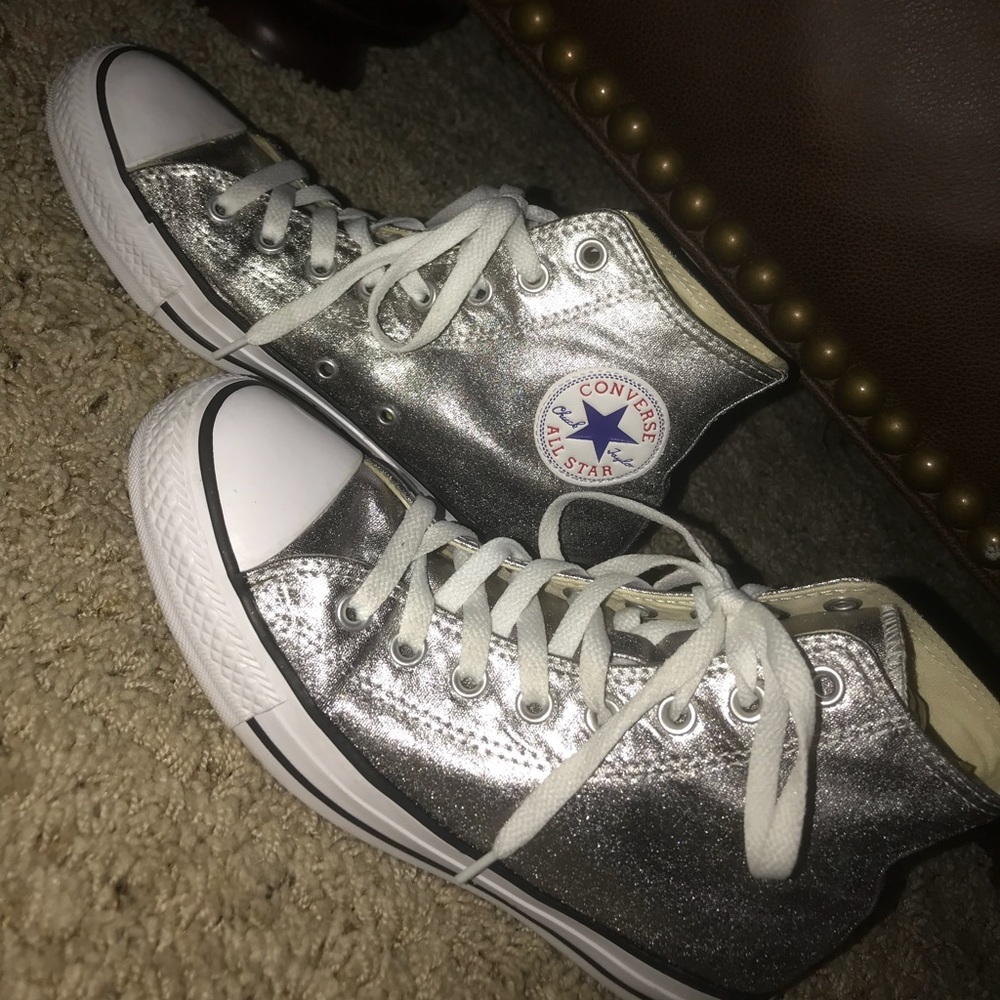SILVER HIGHTOP CONVERSE
